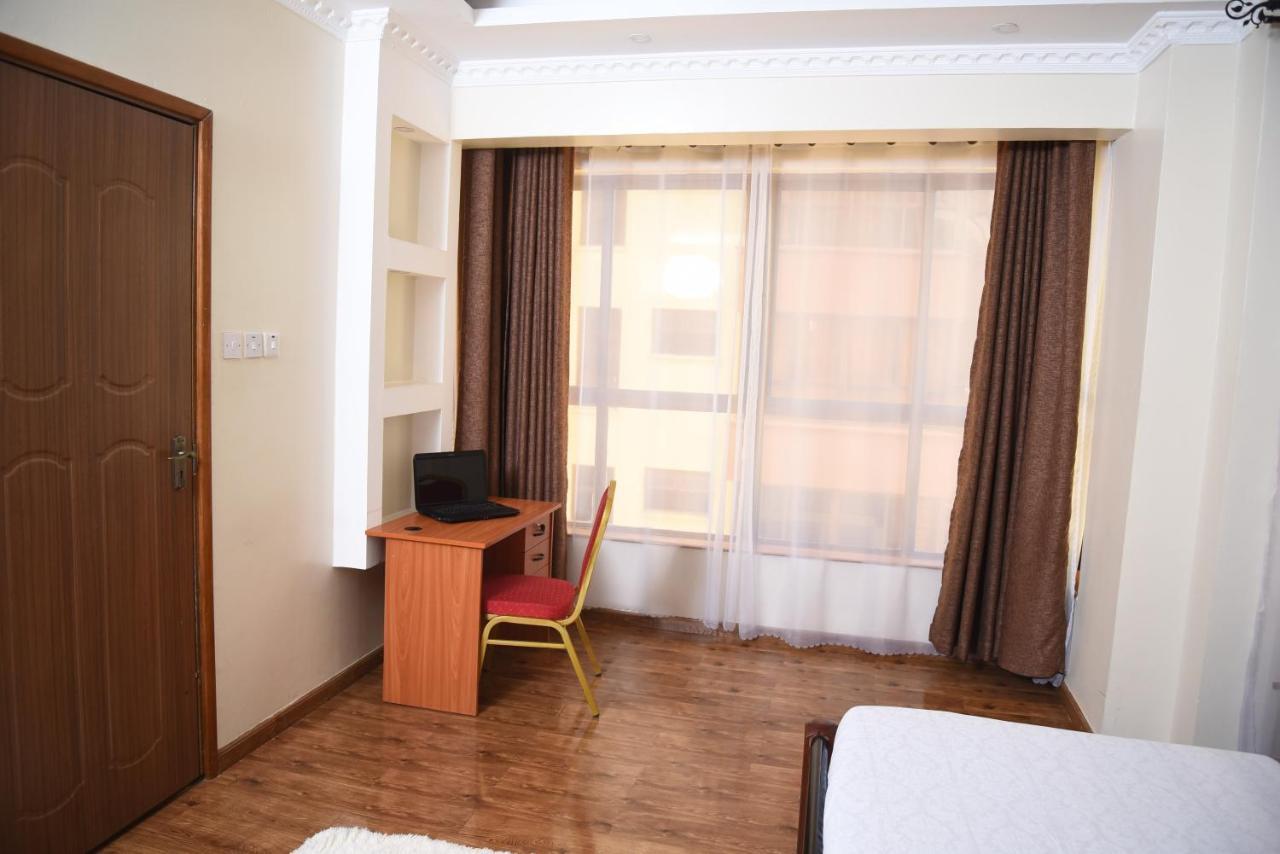 Kandiz Queendom Nairobi Bagian luar foto