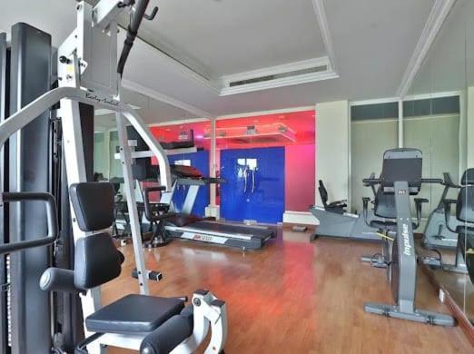 Kandiz Queendom Nairobi Bagian luar foto