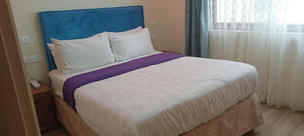 Kandiz Queendom Nairobi Bagian luar foto