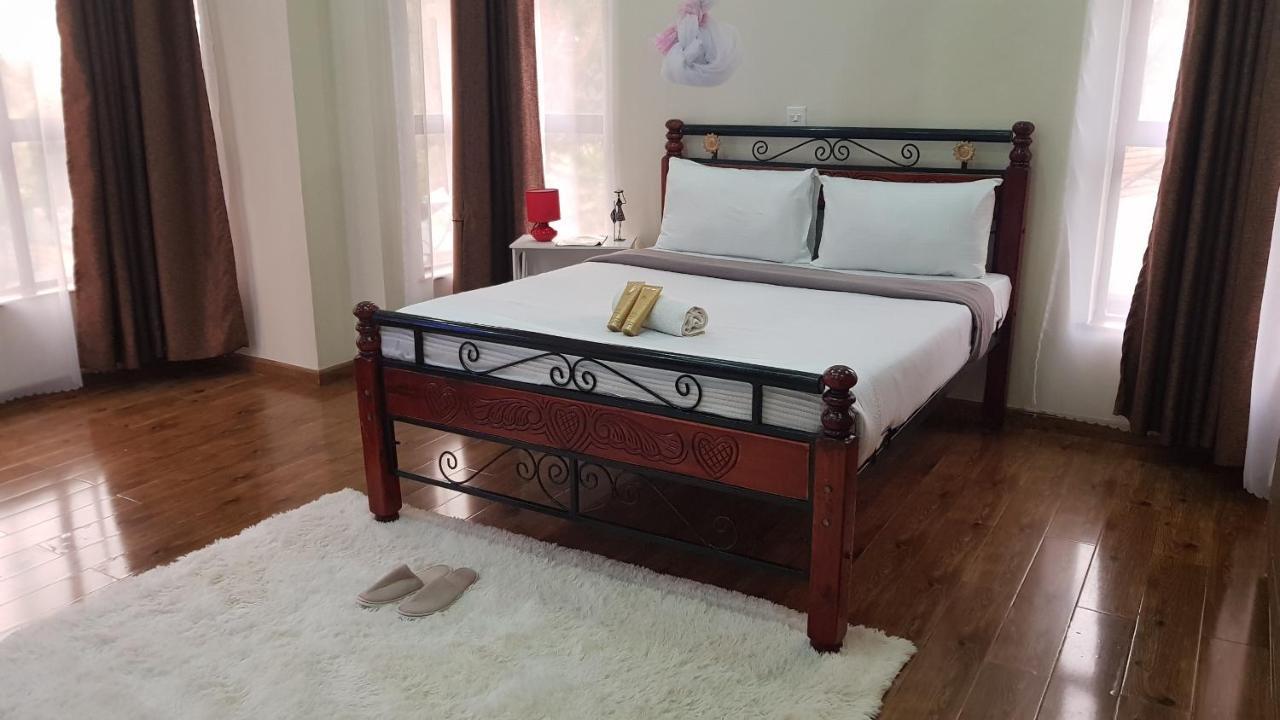 Kandiz Queendom Nairobi Bagian luar foto